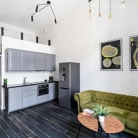 Smart Rental Management Apartments - City Center-2