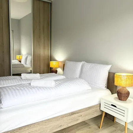 The Grand Martini Apartment - 2 Bedrooms, 2 Bathrooms, 2 Parking Places - Wroapart-2