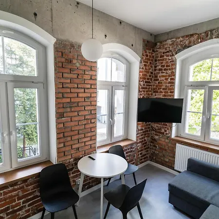 Stylish 8A Loft In City Center - Parking & Wifi-3