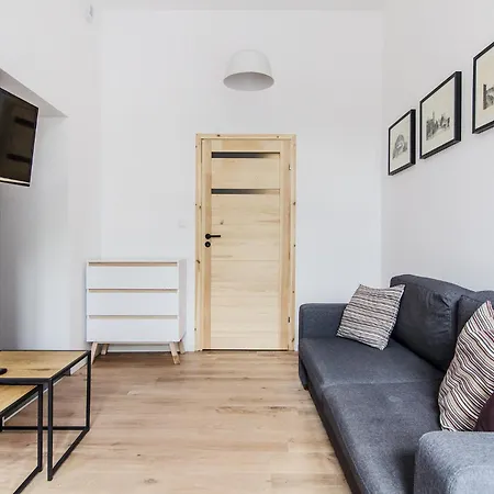 Sunstone Apartment In A Beautiful Townhouse In The Center-3