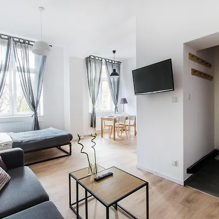Sunstone Apartment In A Beautiful Townhouse In The Center-2