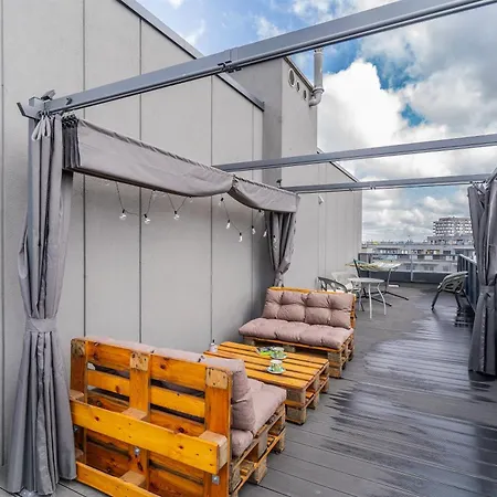 Apartament z tarasem i miejscem postojowym-2