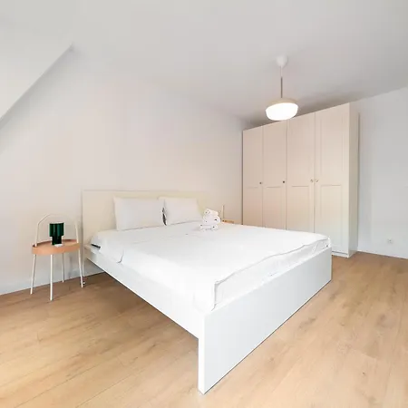 Rynek Wrocław Cozy Spot Apartment by BookingHost-3