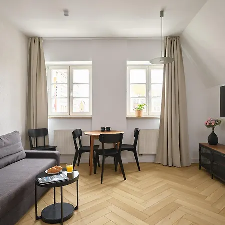 Leoapart Solny Square Aparthotel-2