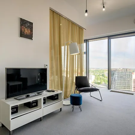 Rentplanet - Apartament Sky Tower-2