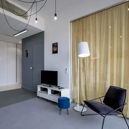 Rentplanet - Apartament Sky Tower-3