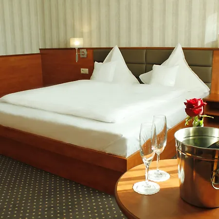 Business Hotel Vega Wrocław-3