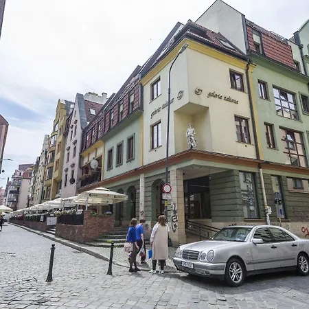 Galeria Italiana Apartments-2