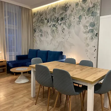 Apartament na Przedmieściu by Apartamenty na dni Wrocław-2