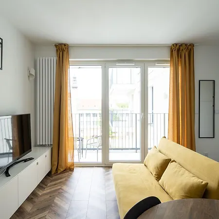 Rentplanet - Przedmiescie Olawskie-2