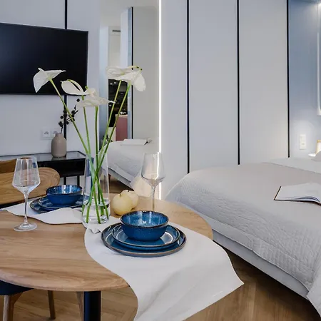 Velalux Apartment-2