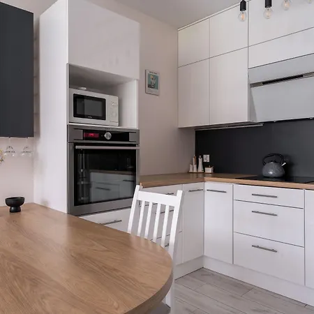 RentPlanet - Apartament Tęczowa-2