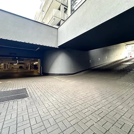 Matejki Apartment ~ Self Check-In 24 ~ Parking-3