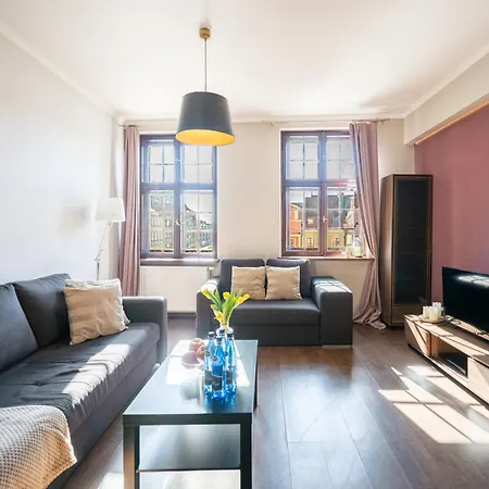 NiceOne Apartment Number 10 - W samym Centrum!-2