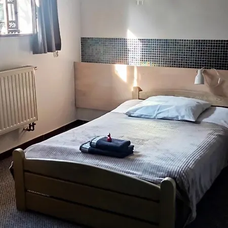 Spacious Apartment In Green District.-2