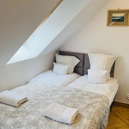 Vultor Apartments-2