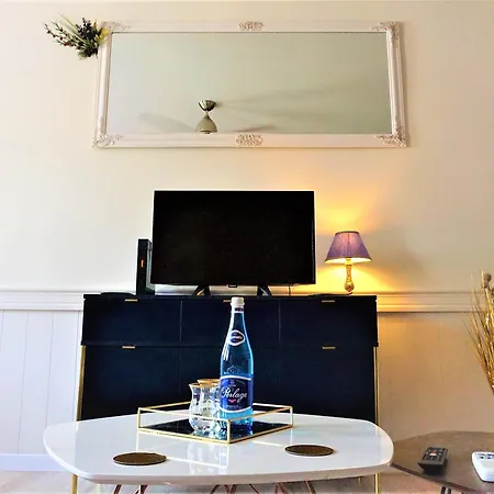 JAWORSKI APART'S - Apartament Premium 40m2 - SELF CHECK IN 24H -bezkontaktowo sam sie meldujesz i wymeldowujesz przez 24h - do Rynku 7min!-2