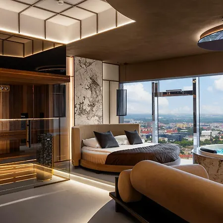 Sky Tower Apartamenty - In The Sky Apartments-3
