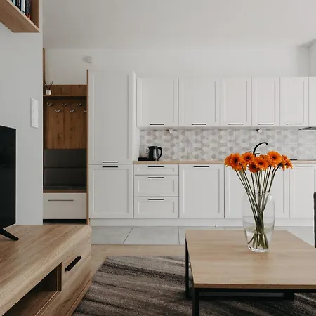 Przytulny apartament z ogródkiem w doskonałej lokalizacji Fair Rentals-3