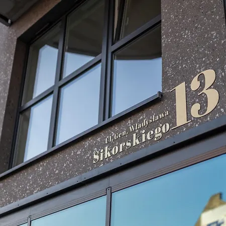 Cinema 1-Bedroom Apartment - River View - Garage Parking - Wroclaw City Centre-3