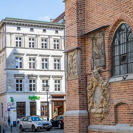 2/3 Apartments Old Town-3