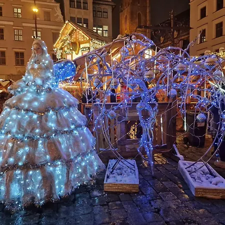 Rynek Pod Fredra-2