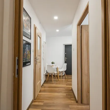 Klimt Apartment-3