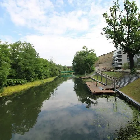 Nice Studio By The River With Parking And Air Conditioning Ac, Spa,Gym, River-3