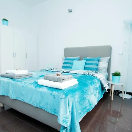 Walonska 7 - Apartment With Garden-3