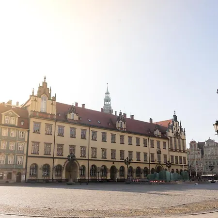 Rynek 20/21 -Cosy New Apartment On The Market Square - 4 Bedrooms - 8 People-2