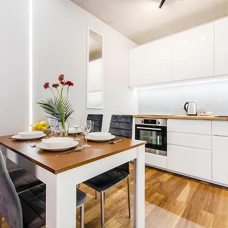 Smart Rental Management Apartments - City Center-2