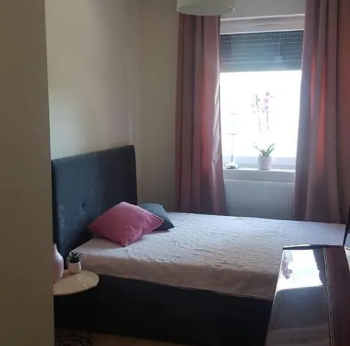 Przytulne mieszkanie w cichej okolicy