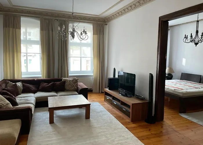 Uroczy Apartament 97M2 W Samym Centrum Wroclawia