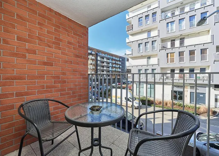 Dmowskiego Kępa Mieszczańska By Renters