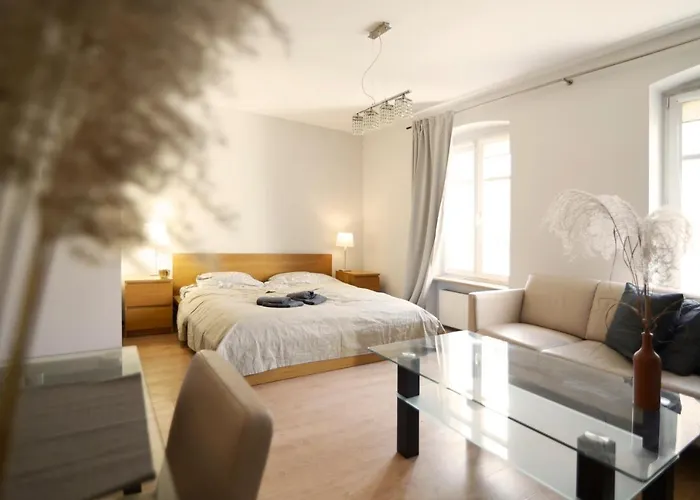 By The River And City Center - Comfortable Rooms