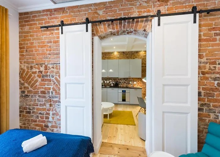 RYNEK Stare Miasto Apartment 4A - Klima Netflix