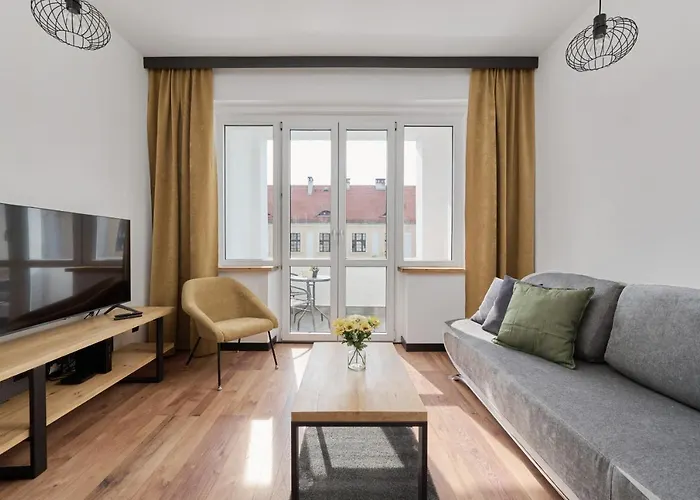 Norwida With Balcony Downtown By Noclegi Renters