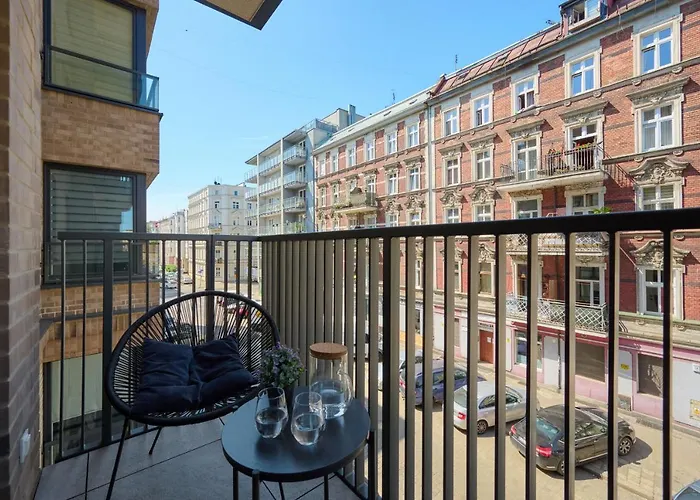 Cozy Studio Nadodrze For 3 Guests With Balcony By Noclegi Renters