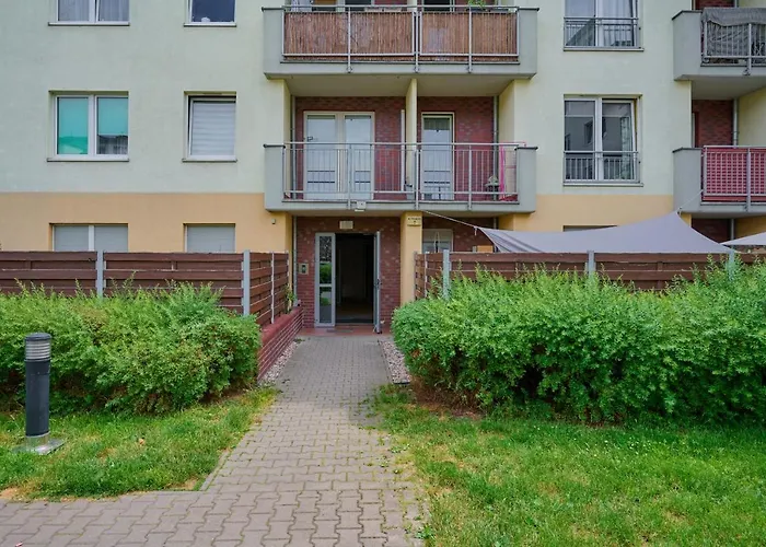 Convenient Apartment Mosiężna 7 by Noclegi Renters