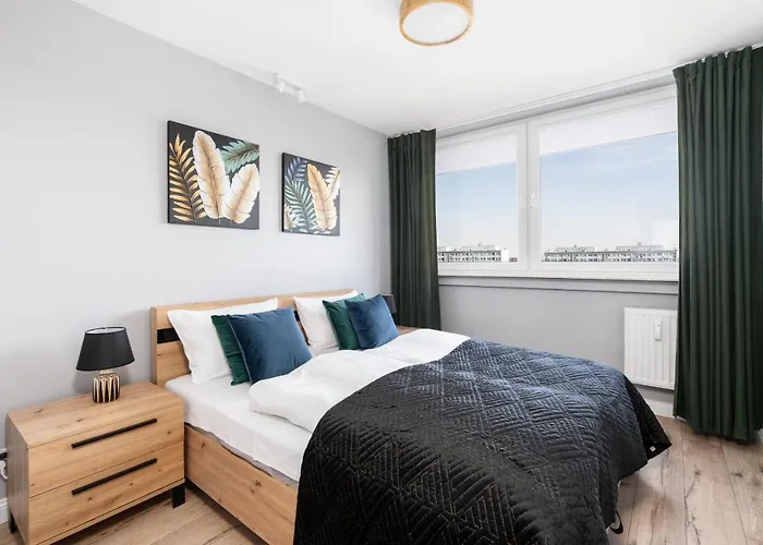 Stylish Near Wroclavia For 4 Guests By Noclegi Renters