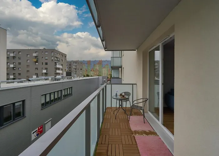 Blue Sky Apartment With Parking & Balcony By Noclegi Renters