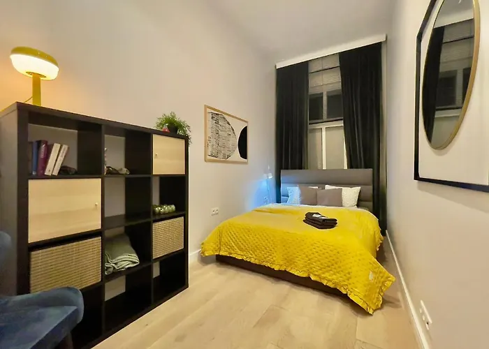 Spacious Apart In The Center- Main Square 300M Breslavia, Polonia