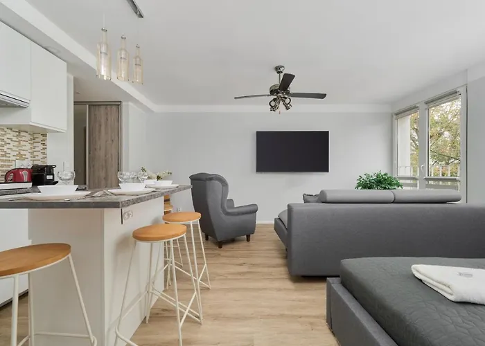 Cozy Old Town Studio For 4 Guests In Wroclaw By Noclegi Renters, Polska