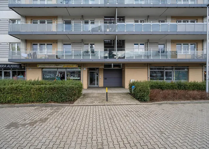Klimasa White&Blue Apartment With Balcony In Wroclaw By Noclegi Renters, Polska