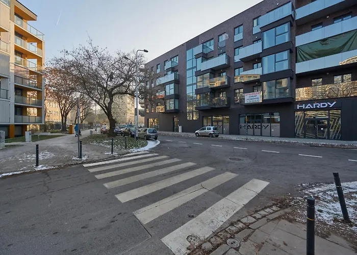 Tasteful With Free Garage And Balcony By Noclegi Renters