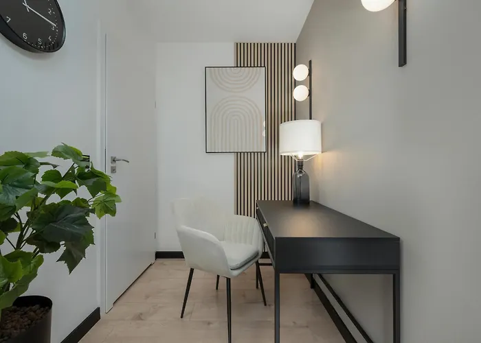 Wroclavia Apartments Dyrekcyjna By Noclegi Renters Вроцлав, Польща