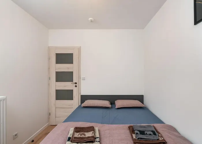 Apartwro 3Th - Apartament Przy Dworcu Glownym Pkp, Balkon, Garaz, Rowery Vratislav, Polsko