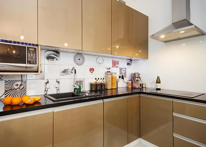 Oomph Wroclaw Deluxe Apt Ruska Apartment, Poland