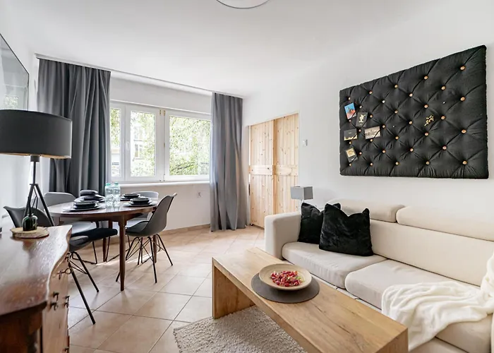 NiceOne Apartment Number 5 - W samym Centrum!