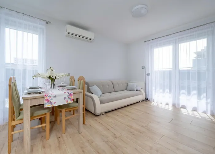 Beautiful With A Spacious Balcony In Wroclaw By Noclegi Renters